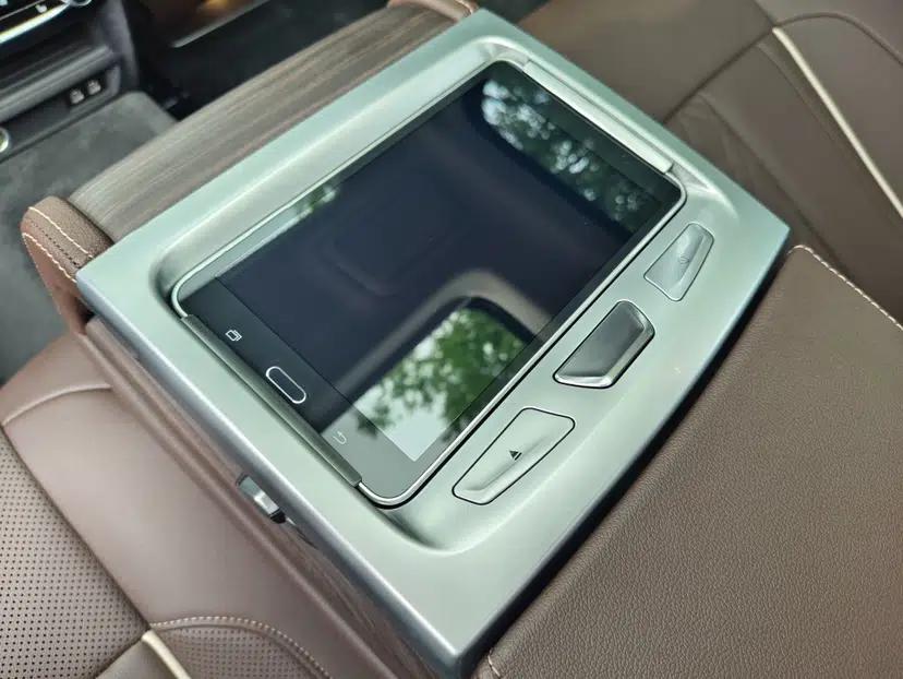 BMW 5 Series 2022 Updated 530Li Luxury Edition Premium Package — миниатюра 18