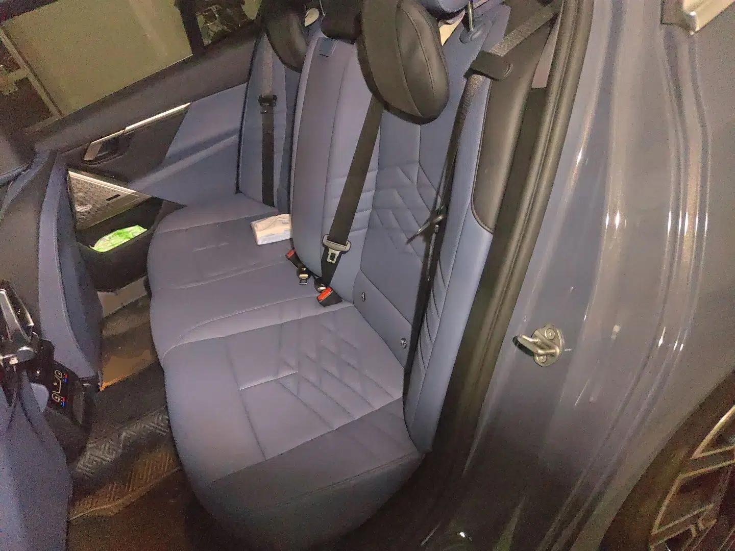 BMW 5 Series 2024 530Li Luxury Edition M Sport Package — миниатюра 17