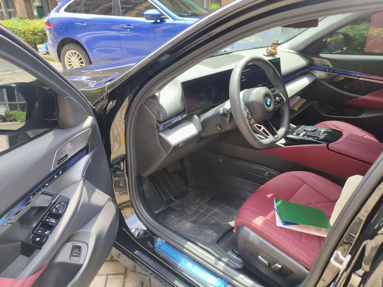 BMW 5 Series 2026 530Li Leading M Sport Package — миниатюра 16