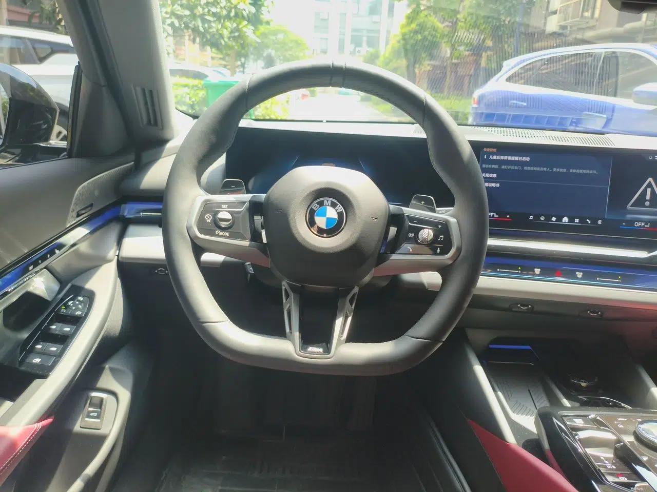 BMW 5 Series 2026 530Li Leading M Sport Package — миниатюра 10