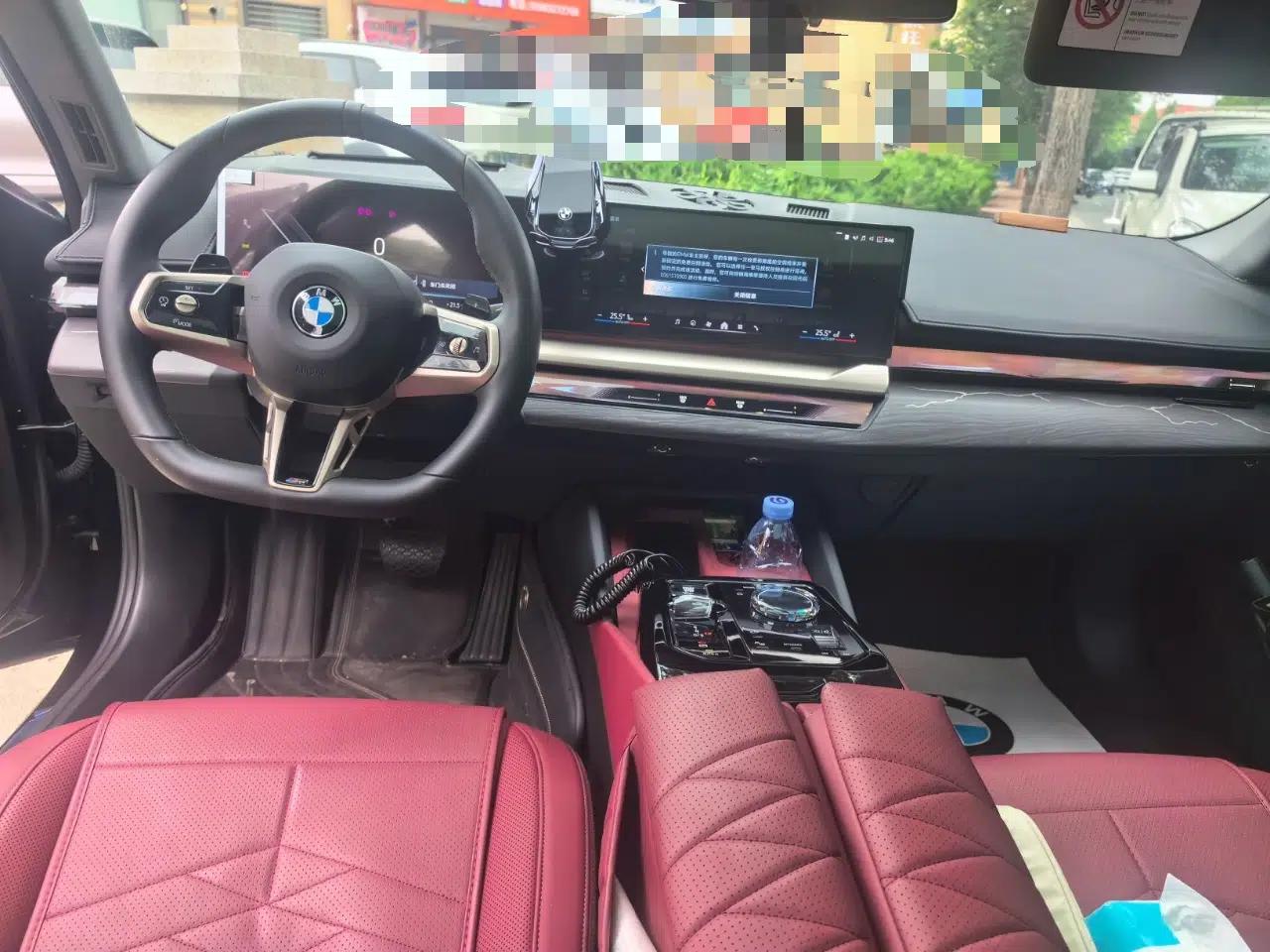 BMW 5 Series 2024 530Li Luxury Edition M Sport Package — миниатюра 9