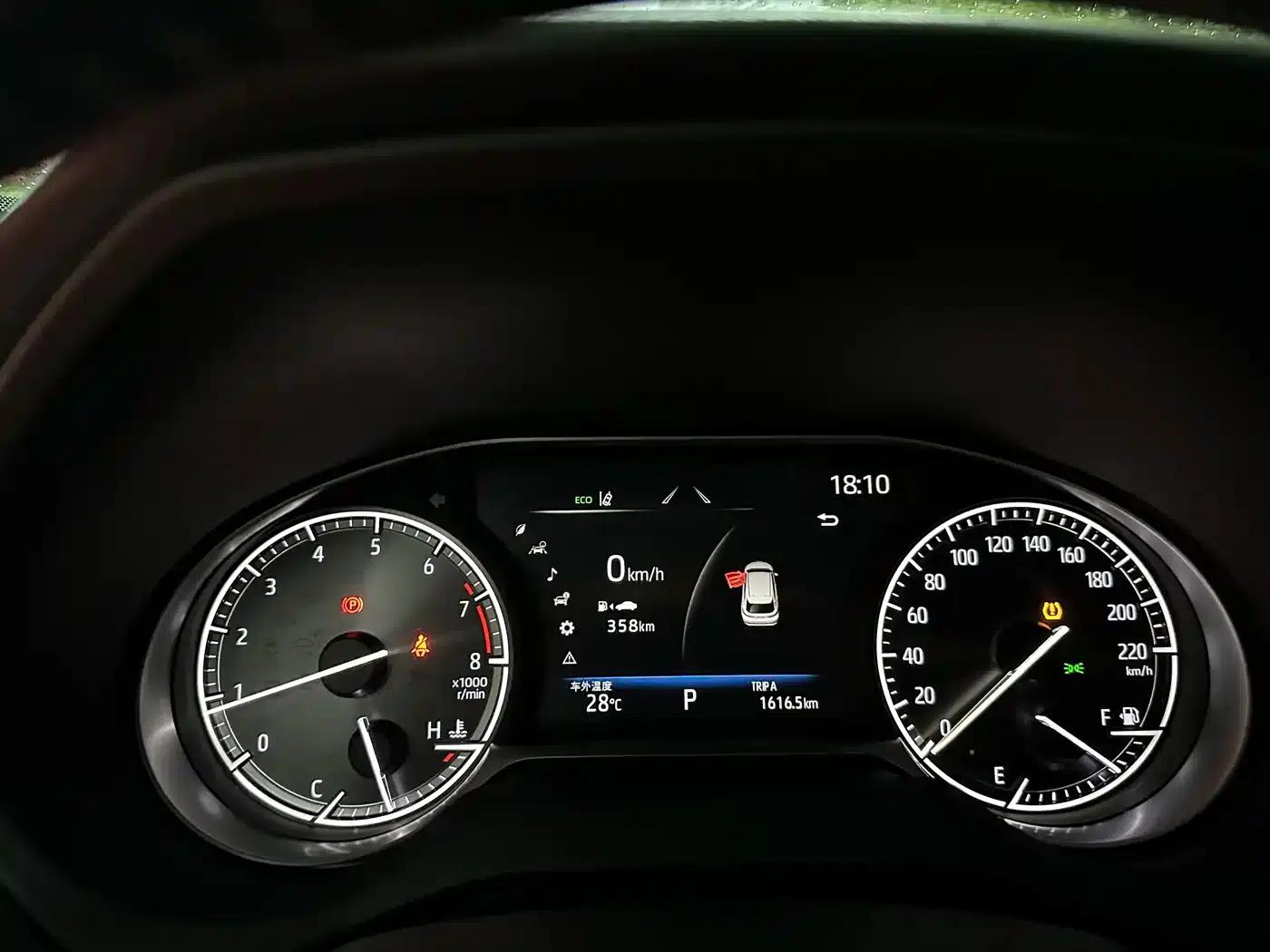 Venza 2022 2.0L CVT 2WD Premium Edition — миниатюра 4