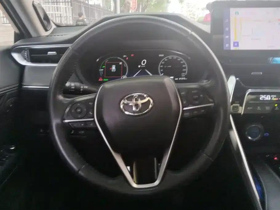 Venza 2022 Hybrid 2.5L CVT 4WD Supreme Edition — миниатюра 15