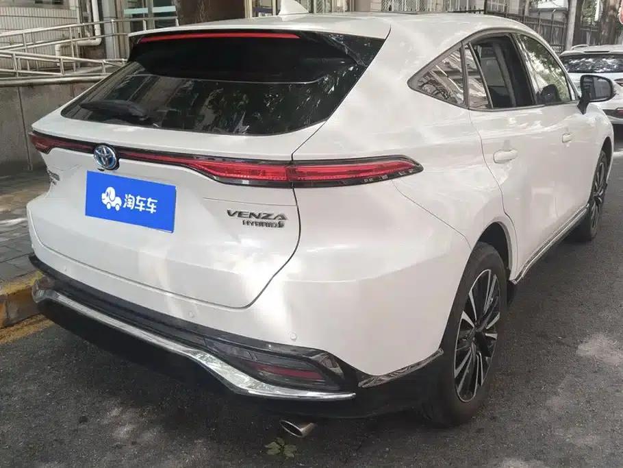Venza 2022 Hybrid 2.5L CVT 4WD Supreme Edition — миниатюра 3