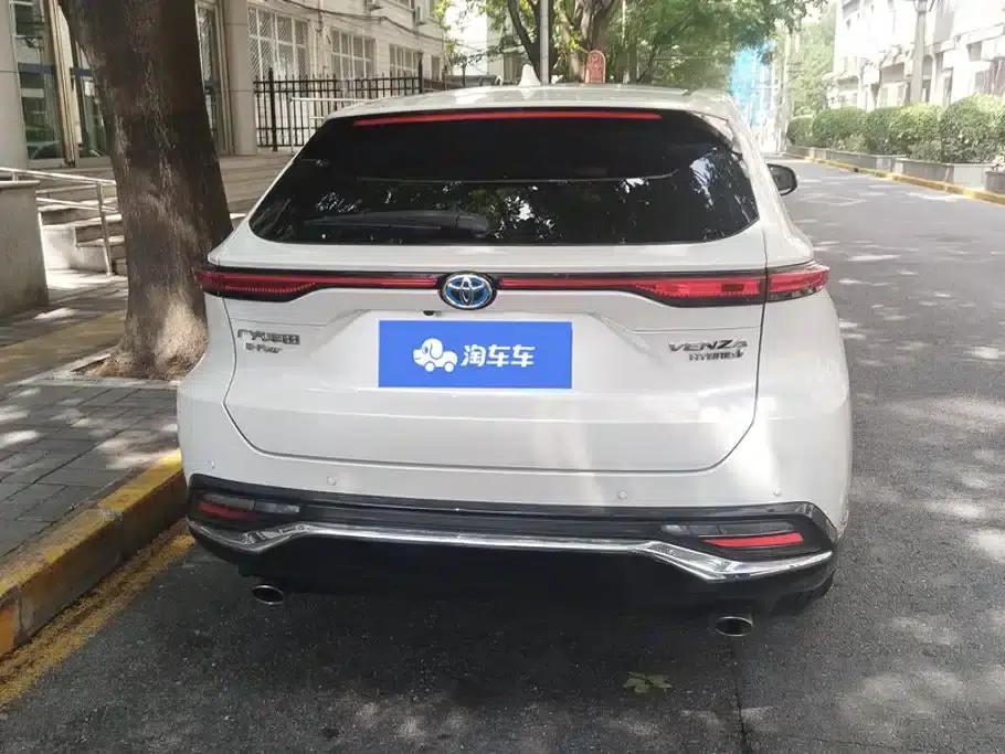 Venza 2022 Hybrid 2.5L CVT 4WD Supreme Edition — миниатюра 4