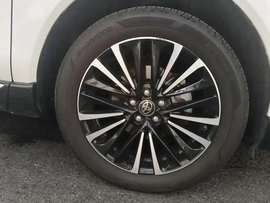 Venza 2022 Hybrid 2.5L CVT 4WD Supreme Edition — миниатюра 6