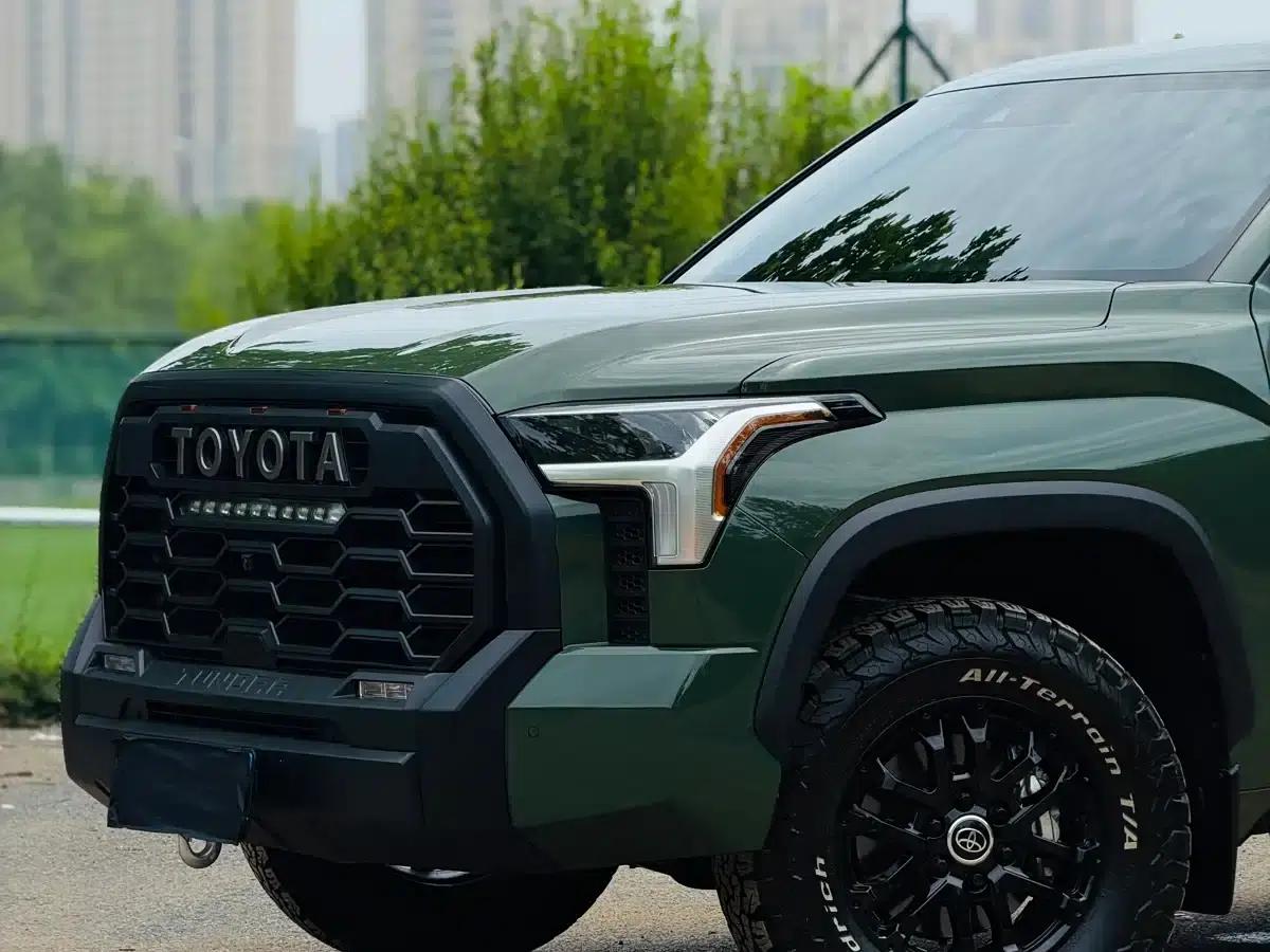 2023 Tundra 5.7T SR5 TRD — миниатюра 3