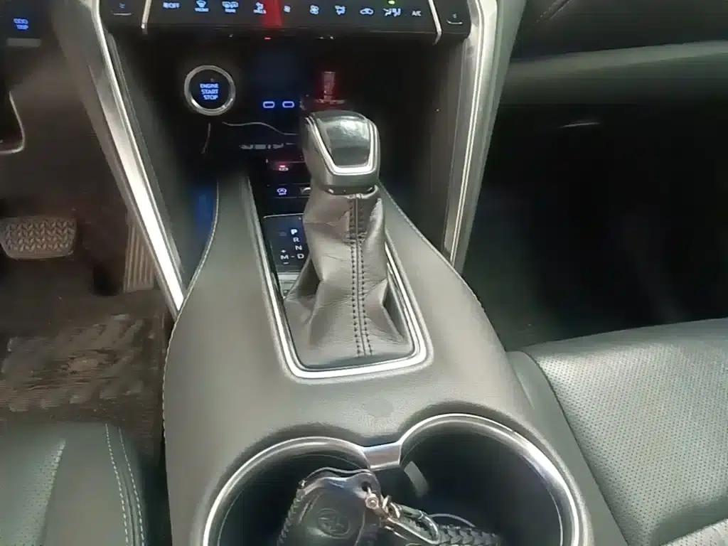 HARRIER 2022 2.0L CVT 2WD Luxury Edition — миниатюра 14