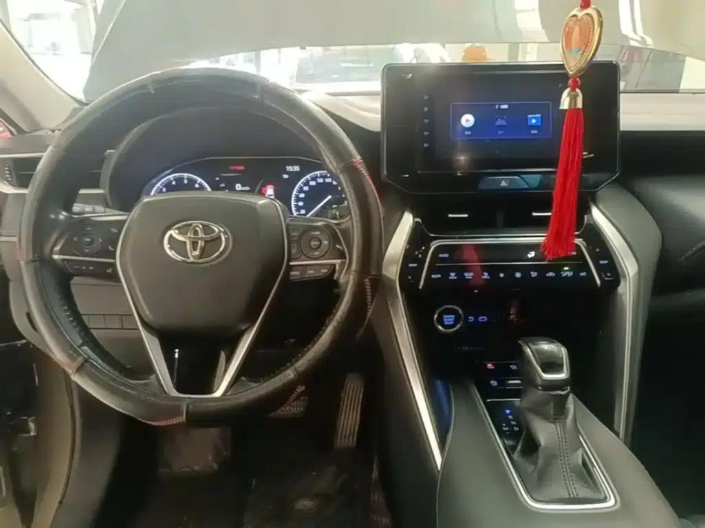 HARRIER 2022 2.0L CVT 2WD Luxury Edition — миниатюра 10
