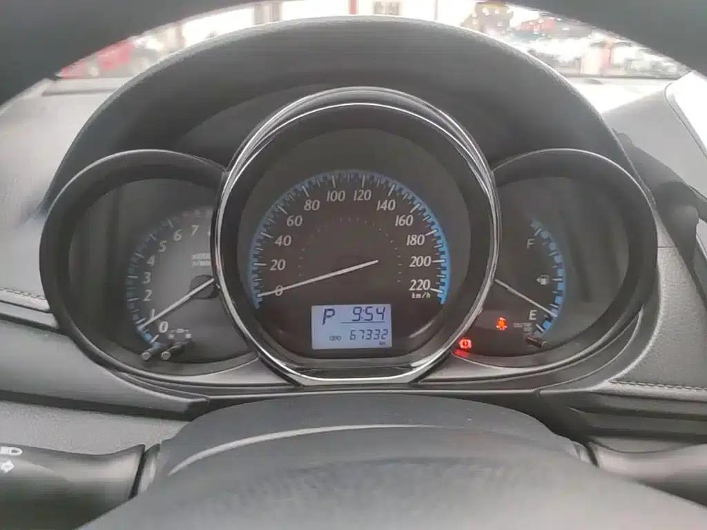 YARiS L 2017 1.5E CVT Dynamic Edition — миниатюра 12