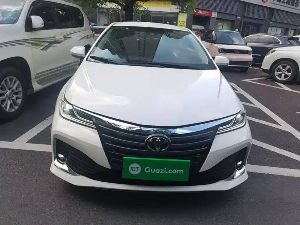 2021 Avalon 2.0L Entry-level Edition — миниатюра 3