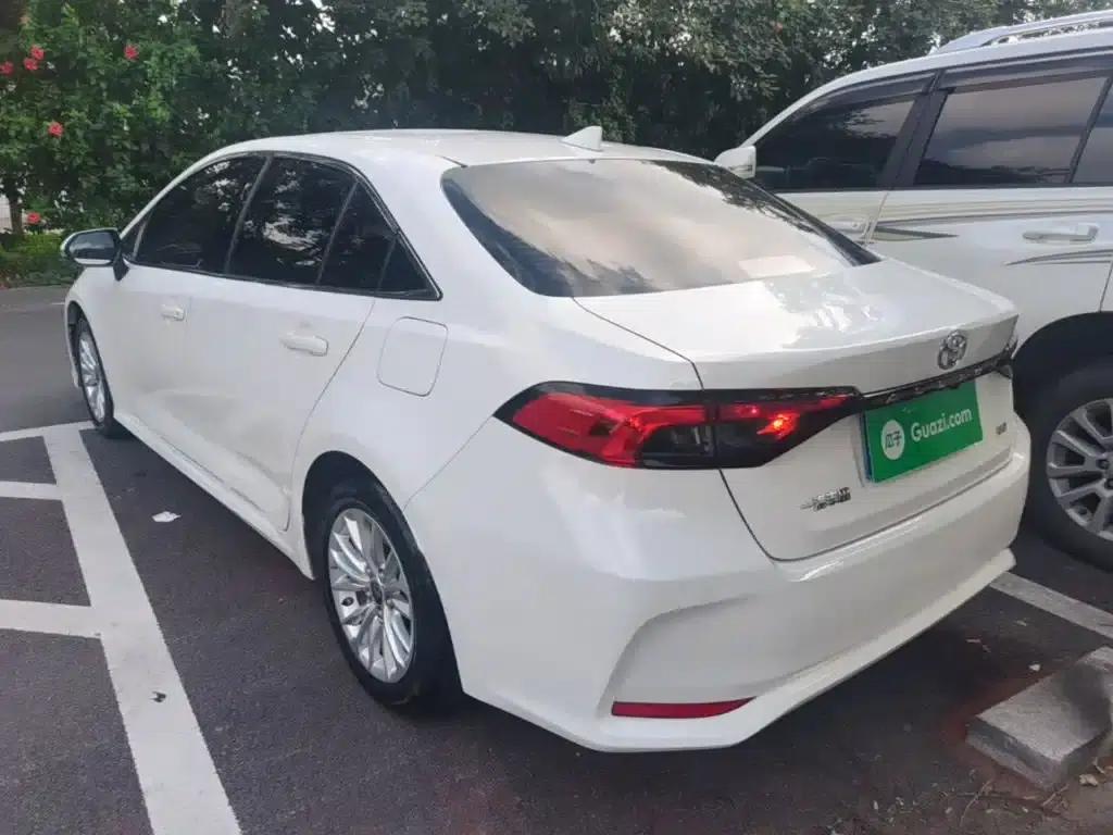 2021 Avalon 2.0L Entry-level Edition — миниатюра 5