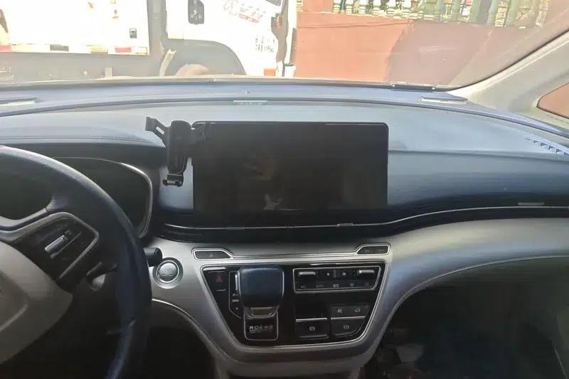 Roewe iMAX8 2021 400TGI Supreme Series Edition — миниатюра 12
