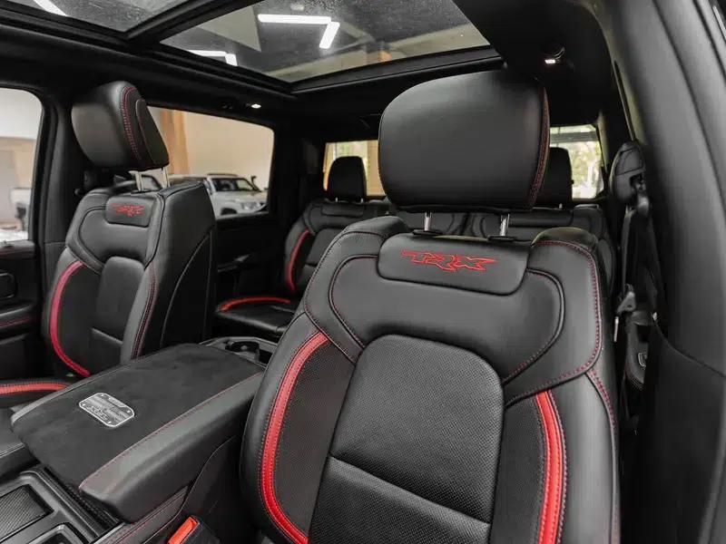 RAM Trucks 2022 6.2T Automatic 4WD 5-Seater Parallel Import — миниатюра 12