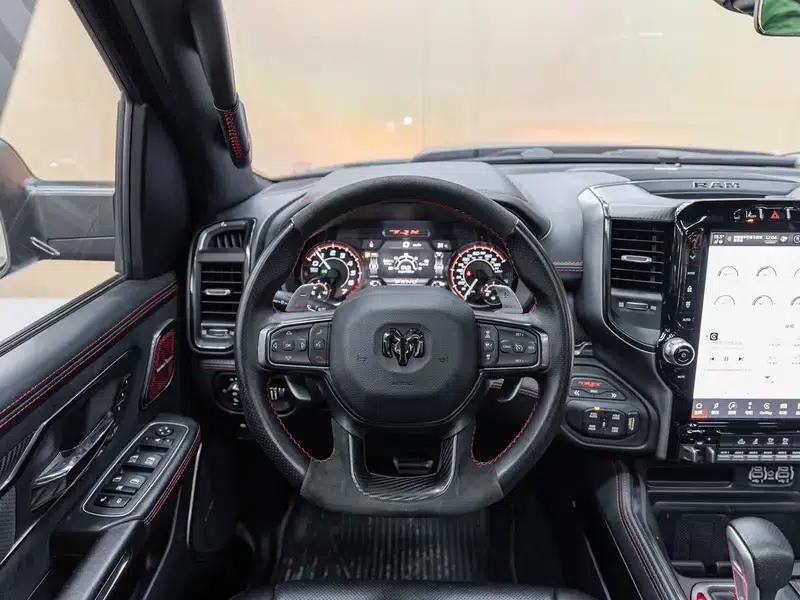 RAM Trucks 2022 6.2T Automatic 4WD 5-Seater Parallel Import — миниатюра 7