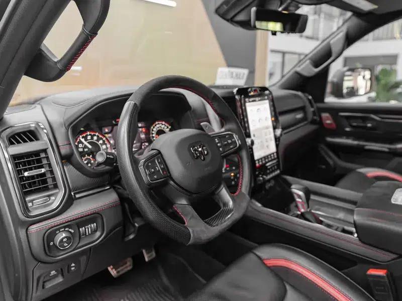RAM Trucks 2022 6.2T Automatic 4WD 5-Seater Parallel Import — миниатюра 9
