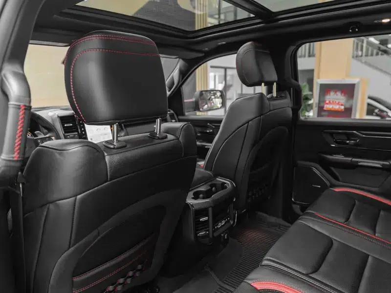 RAM Trucks 2022 6.2T Automatic 4WD 5-Seater Parallel Import — миниатюра 10