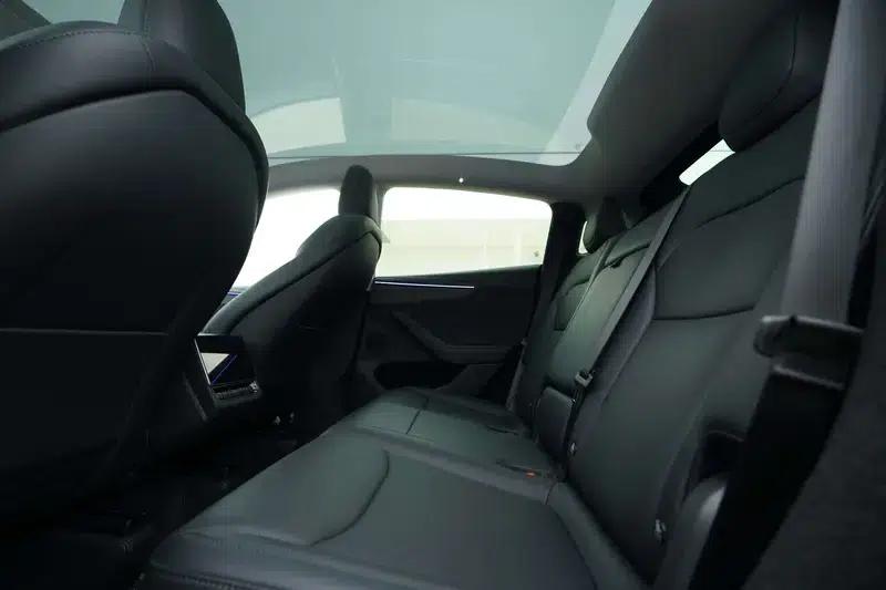 Model Y 2025 Long Range All-Wheel Drive — миниатюра 15