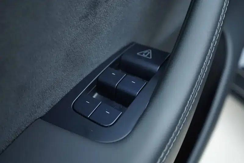 Model Y 2025 Long Range All-Wheel Drive — миниатюра 18