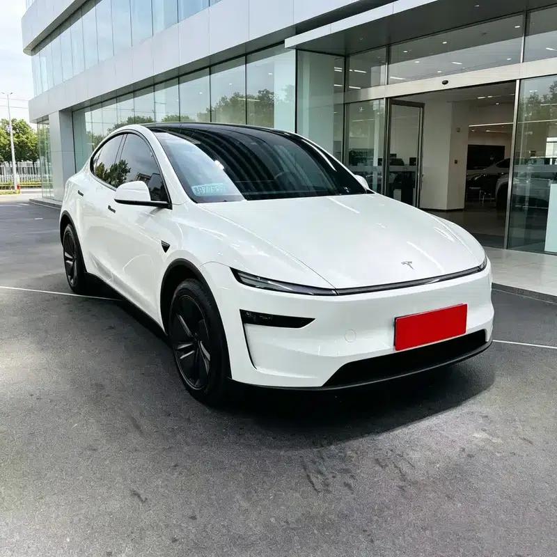 Model Y 2026 Rear-Wheel Drive — миниатюра 3