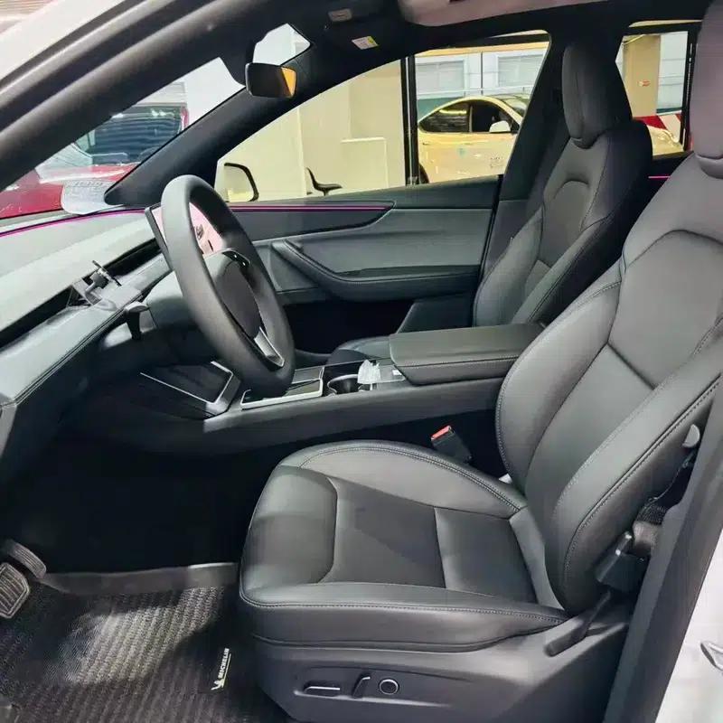 Model Y 2026 Rear-Wheel Drive — миниатюра 9