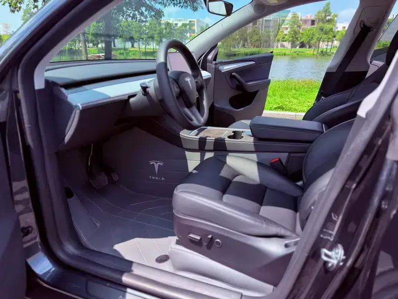 Model Y 2024 Rear-Wheel Drive — миниатюра 12