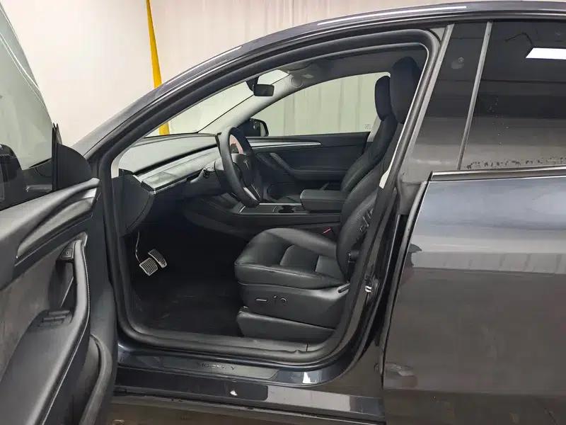 Model Y 2024 Long Range All-Wheel Drive — миниатюра 17