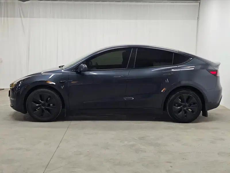 Model Y 2024 Long Range All-Wheel Drive — миниатюра 4