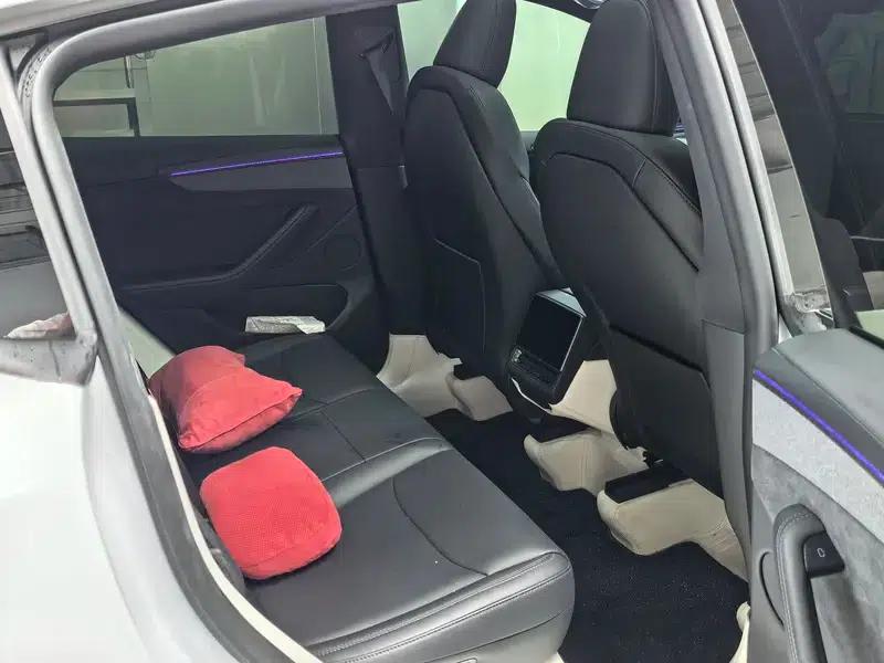 Model Y 2026 Long Range All-Wheel Drive — миниатюра 20