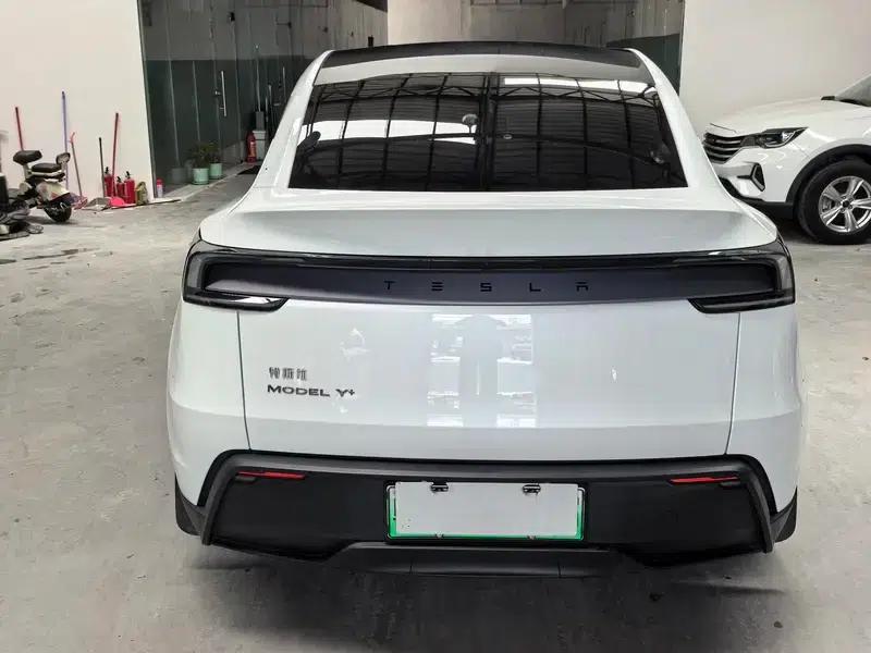 Model Y 2026 Long Range All-Wheel Drive — миниатюра 5
