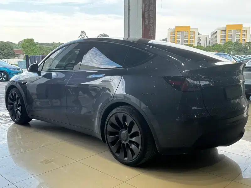Model Y 2022 Performance All-Wheel Drive — миниатюра 5