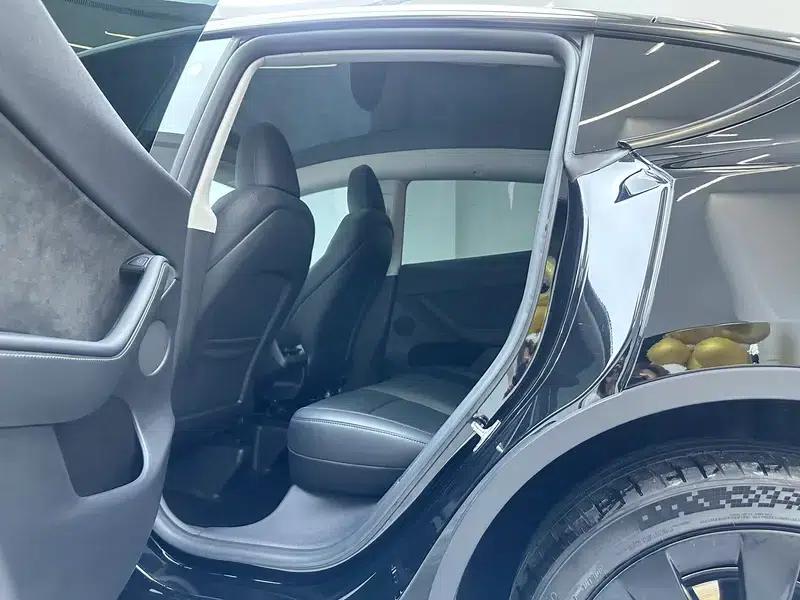 Model Y 2022 Facelift Long Range All-Wheel Drive Version — миниатюра 18