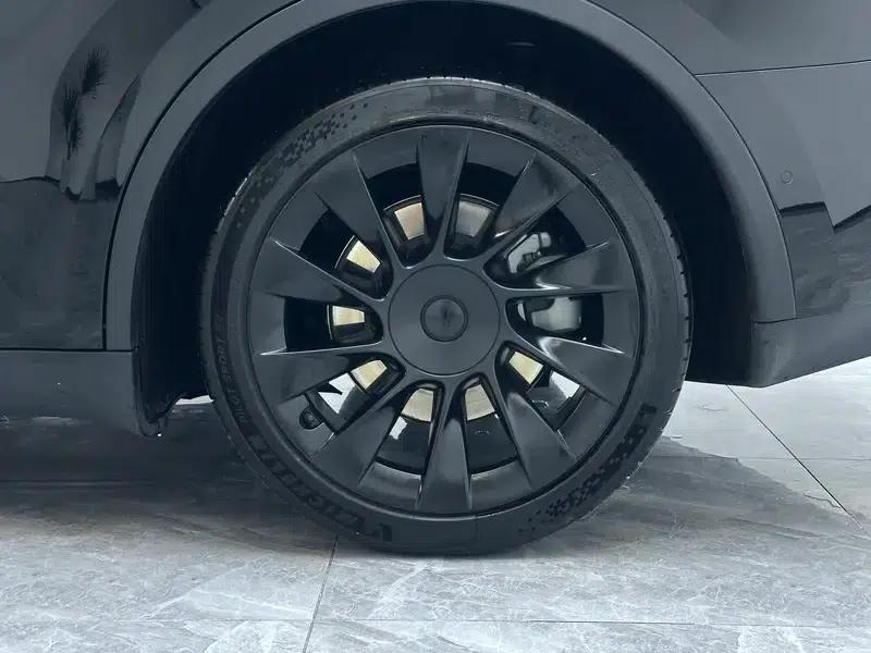 Model Y 2022 Facelift Long Range All-Wheel Drive Version — миниатюра 9