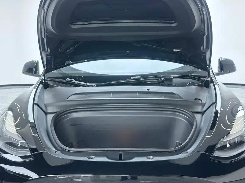 Model Y 2022 Facelift Long Range All-Wheel Drive Version — миниатюра 10