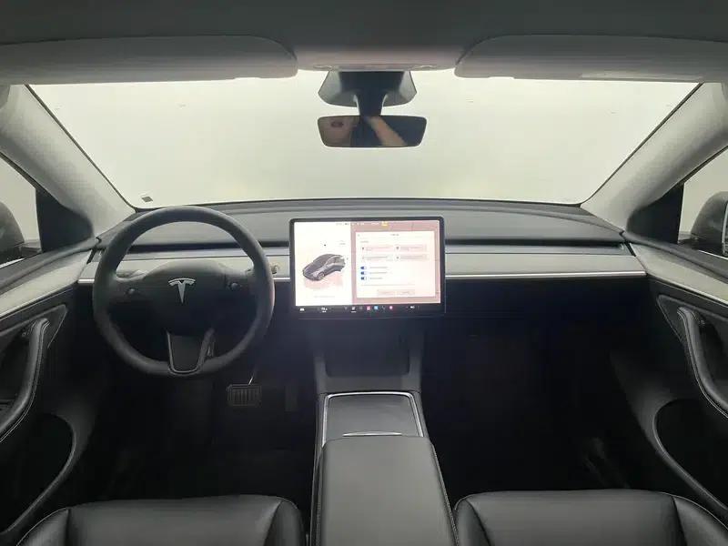 Model Y 2024 Rear-Wheel Drive — миниатюра 14