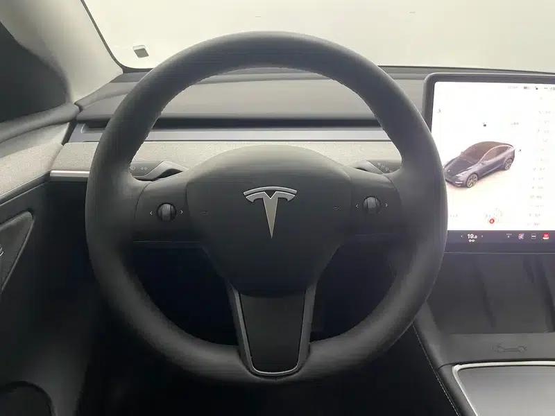 Model Y 2024 Rear-Wheel Drive — миниатюра 16