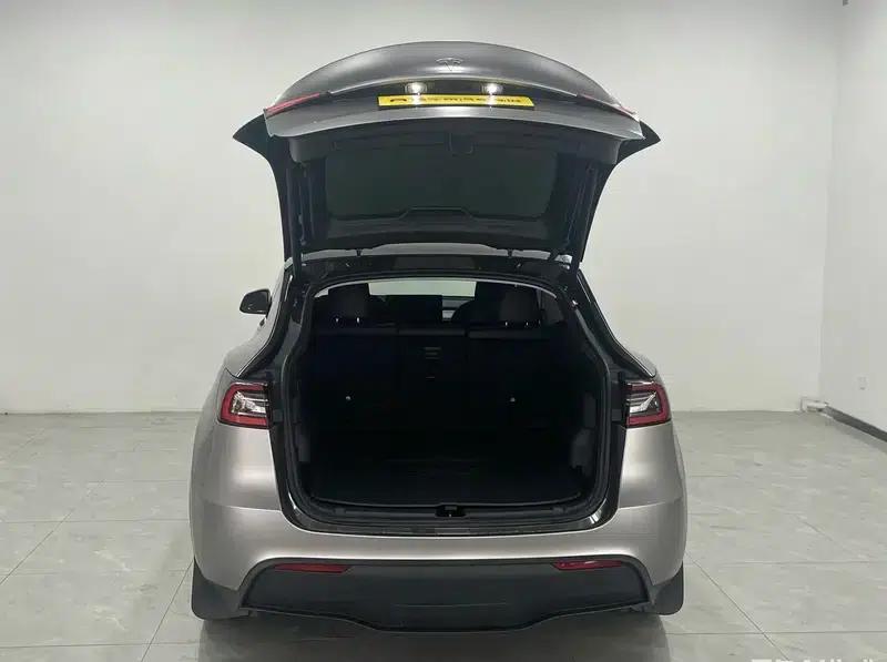 Model Y 2024 Rear-Wheel Drive — миниатюра 20