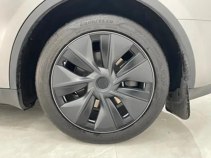 Model Y 2024 Rear-Wheel Drive — миниатюра 9