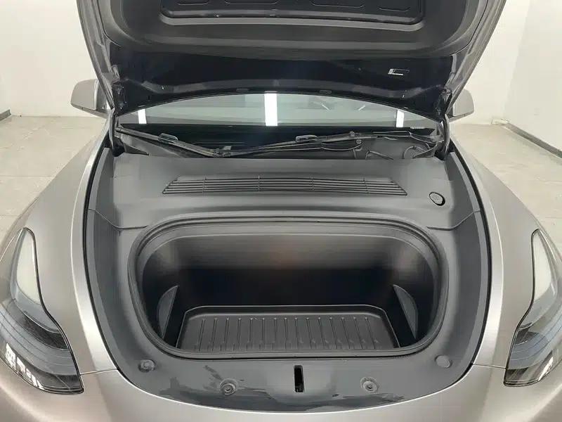 Model Y 2024 Rear-Wheel Drive — миниатюра 10