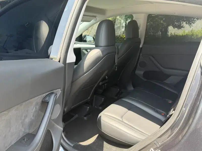 Model Y 2024 Rear-Wheel Drive — миниатюра 11
