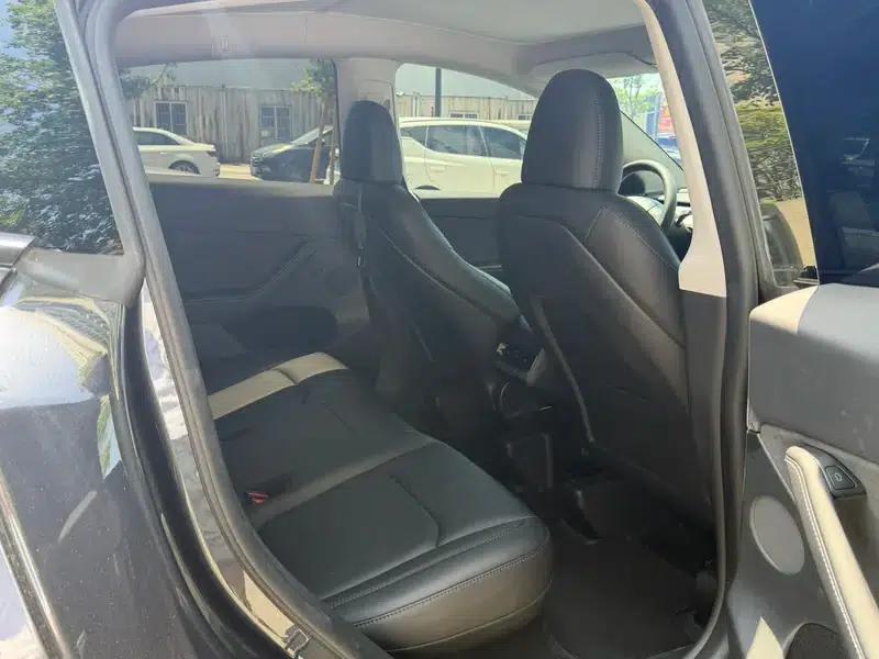 Model Y 2024 Rear-Wheel Drive — миниатюра 12