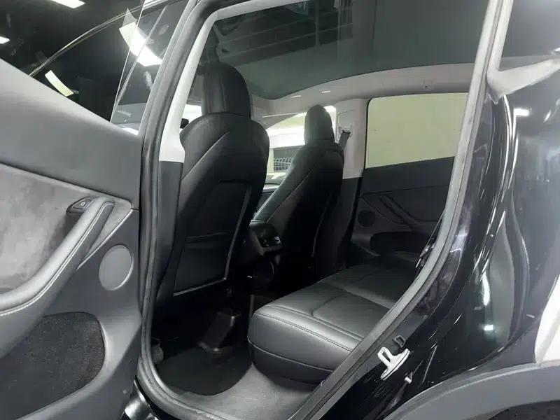 Model Y 2022 Long Range All-Wheel Drive — миниатюра 12
