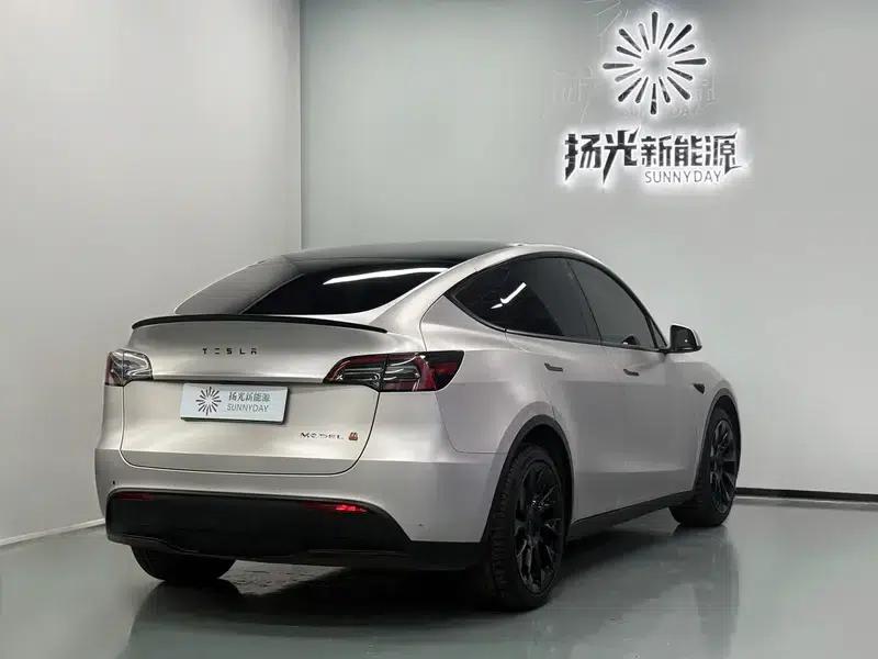 Model Y 2022 Long Range All-Wheel Drive — миниатюра 4