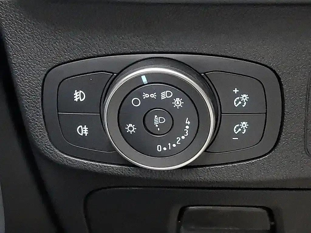 2020 Ford Focus Sedan EcoBoost 180 Automatic Trend Edition — миниатюра 21
