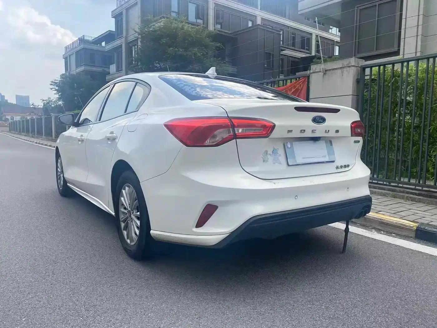2020 Ford Focus Sedan EcoBoost 180 Automatic Trend Edition — миниатюра 7