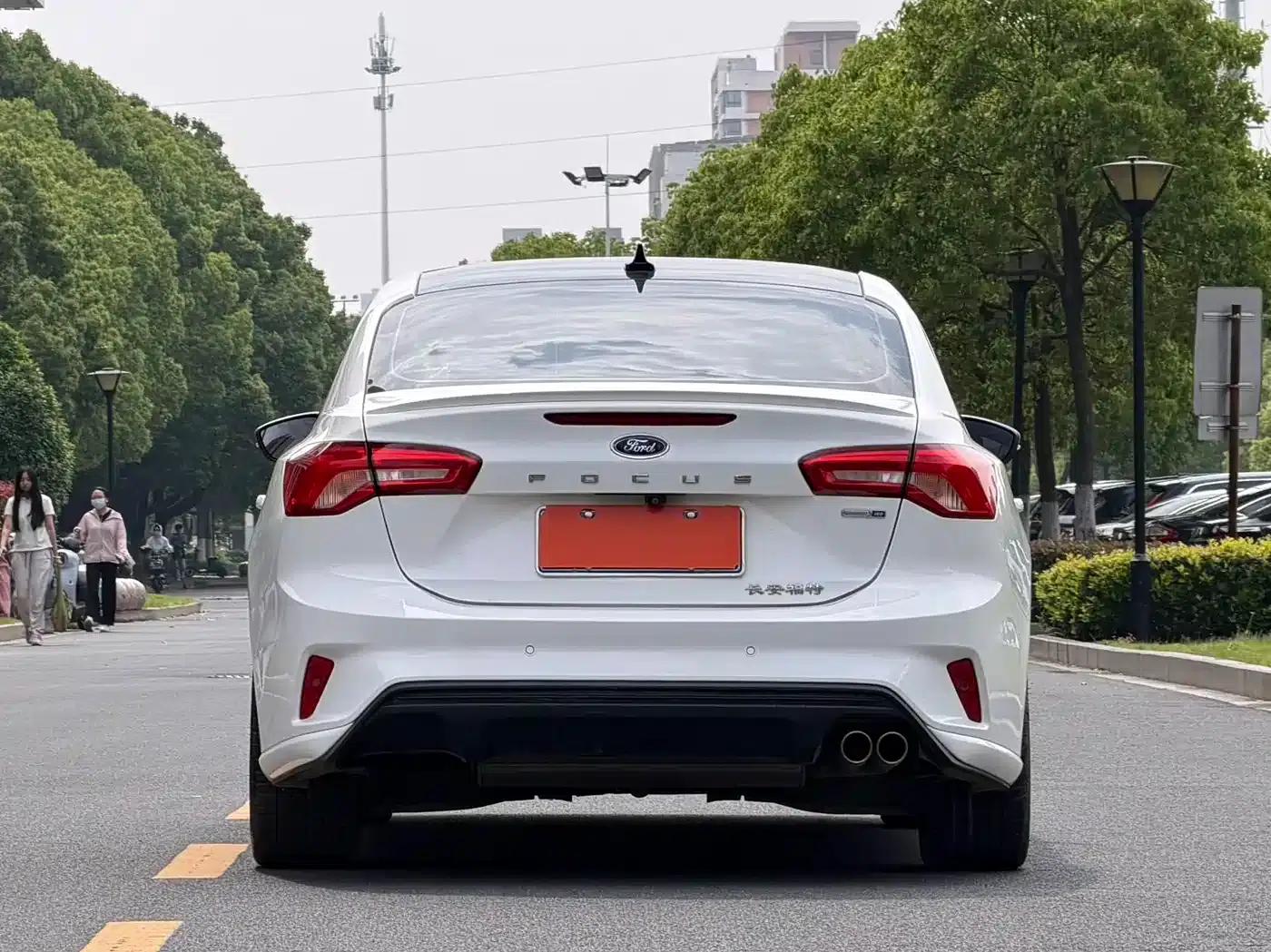 2021 Ford Focus Sedan EcoBoost 180 Automatic ST Line — миниатюра 6