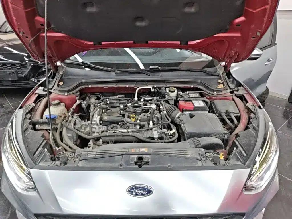 Ford Focus 2021 Hatchback EcoBoost 180 Automatic Trend Edition — миниатюра 20