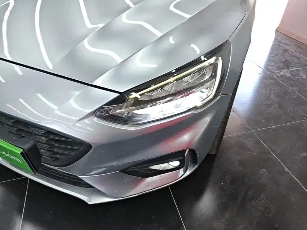 Ford Focus 2021 Hatchback EcoBoost 180 Automatic Trend Edition — миниатюра 24