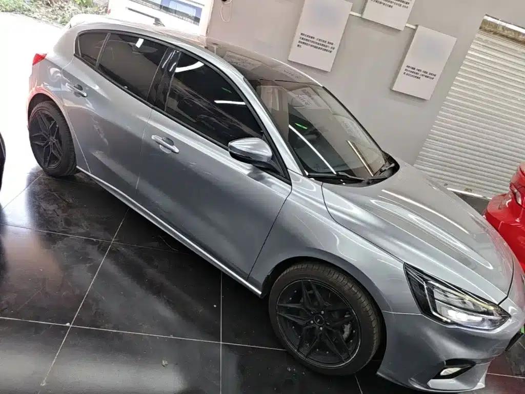 Ford Focus 2021 Hatchback EcoBoost 180 Automatic Trend Edition — миниатюра 4
