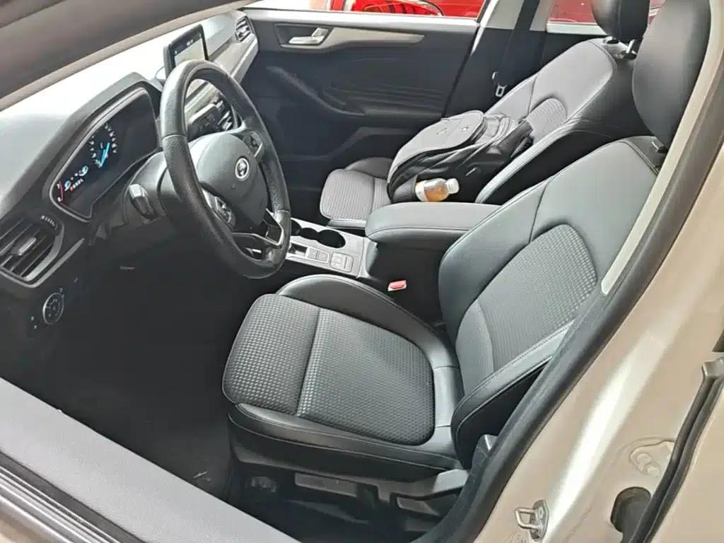 2019 Ford Focus Sedan EcoBoost 125 Automatic Trend Edition (China VI Emission Standard) — миниатюра 15